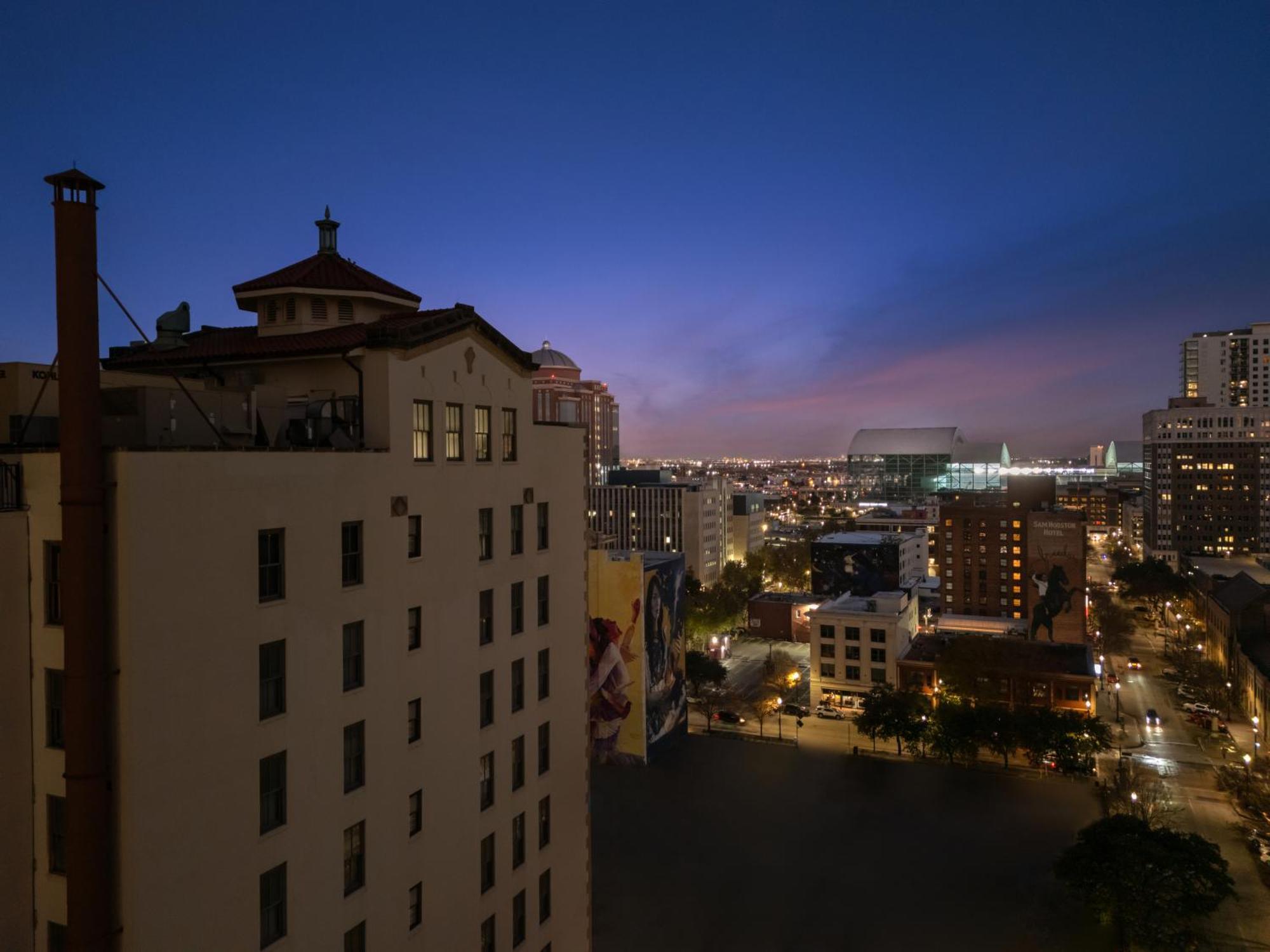 Hotel Moxy Houston Downtown Extérieur photo